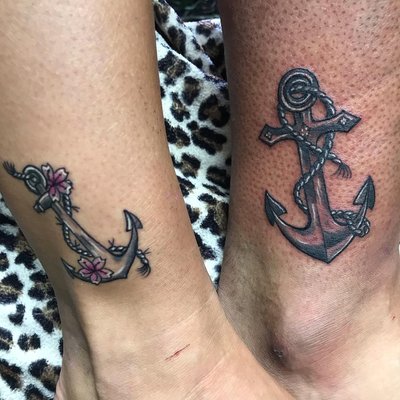 Danke für euer Vertrauen fürs erste tattoo an flo und maria♥️⚓️♥️