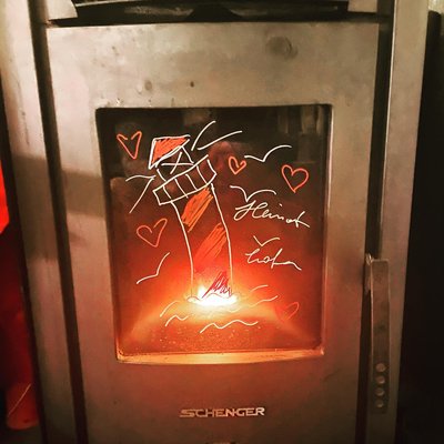 Es knutscht euch eure tschiggy.