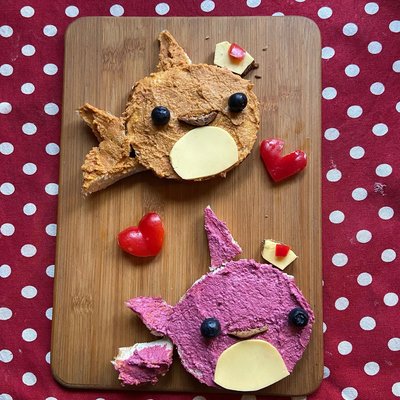 Moin meine zuckerschnuten,friday-haiday… kommt gut durch den tag 🦈💕🦈🧡🦈💕🧡