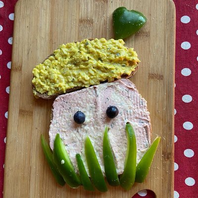 Moin meine zuckerschnuten… der freitagshai versteckt such hinterm pilz… falls den wer sucht😉😉😉