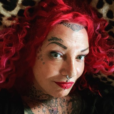 Moin meine zuckerschnuten,ich hatte einen wunderschönen tag mit meiner freundin ,die göttin der haare♥️💕♥️danke für alles♥️💕♥️und morgen gehts...