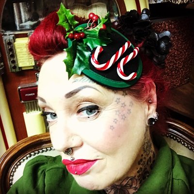 Ein fröhliches nikolausi a n euch lieben🤶🏻🤶🏻🤶🏻