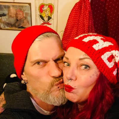 Ein zauberschönes,einhornwatteweiches Weekend wünschen wir euch,und:Grimassen ziehen können wir 🤪bleibt gesund und lasst euch nicht verrückt machen!