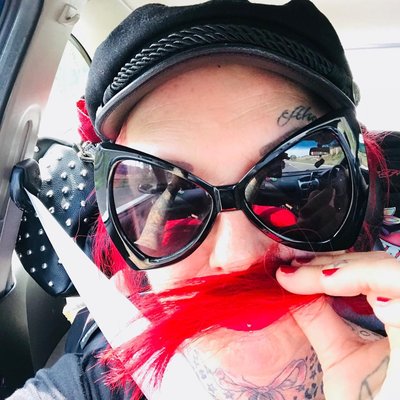 Laaaangweilig,kann mal jemand endlich beamen erfinden!