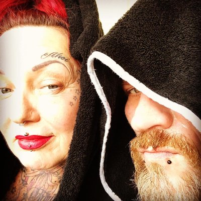 Wie bescheuert kann man aussehen 😂😂😂