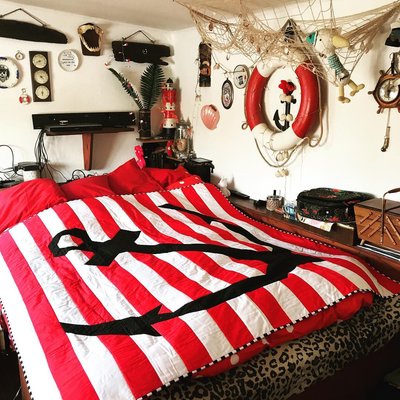 Wow unsere neue Bettdecke handmade by ♥️⚓️♥️danke für das wundervolle geschenk♥️♥️♥️