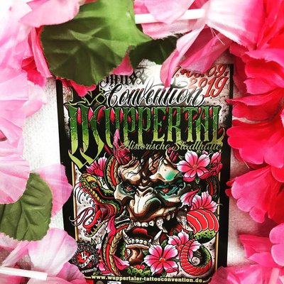 Moinsen ihr lieben,micha und ich sind am Weekend auf der tattoomesse in Wuppertal,der Laden ist am Freitag geschlossen.