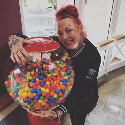 # Euch allen so einen bunten start in die Woche ♥️💕♥️