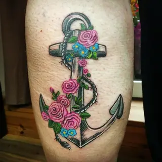 Tattoo von Tschiggy mit einem Anker im Bubblegum-Art-Stil