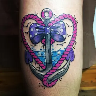 Tattoo von Tschiggy mit einem Anker im Bubblegum-Art-Stil