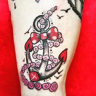 Tattoo von Tschiggy mit einem Anker im Bubblegum-Art-Stil