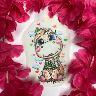 Tattoo-Entwurf von Tschiggy mit einem Dinosaurier im Bubblegum-Art-Stil