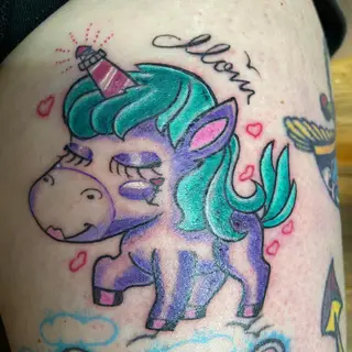 Tattoo von Tschiggy mit einem Einhorn im Bubblegum-Art-Stil