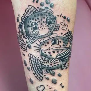 Tattoo von Tschiggy mit einem Fisch im Bubblegum-Art-Stil