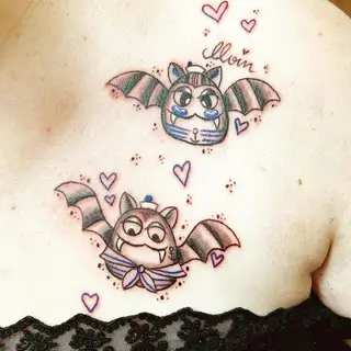 Tattoo-Entwurf von Tschiggy mit einer Fledermaus im Bubblegum-Art-Stil