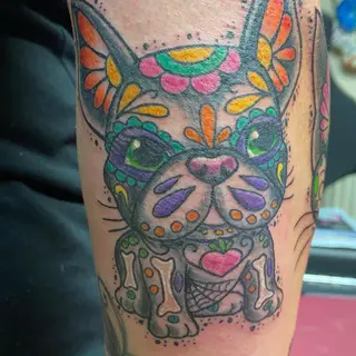 Tattoo-Entwurf von Tschiggy mit einer französischen Bulldogge im Bubblegum-Art-Stil