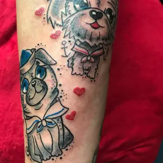 Tattoo von Tschiggy mit einem Hund im Bubblegum-Art-Stil