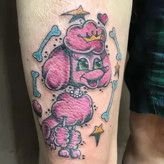 Tattoo von Tschiggy mit einem Hund im Bubblegum-Art-Stil