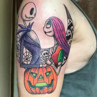 Tattoo von Tschiggy mit Jack und Sally im Bubblegum-Art-Stil