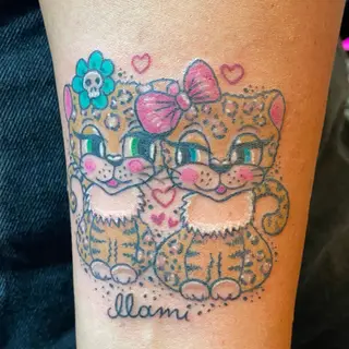 Tattoo-Entwurf von Tschiggy mit einer Katze im Bubblegum-Art-Stil