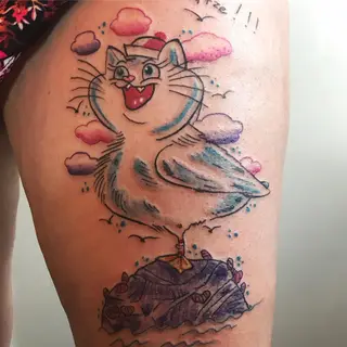 Tattoo von Tschiggy mit einer Katze im Bubblegum-Art-Stil