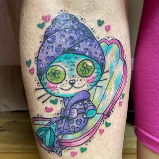 Tattoo-Entwurf von Tschiggy mit einer Katze und einer Meerjungfrau im Bubblegum-Art-Stil
