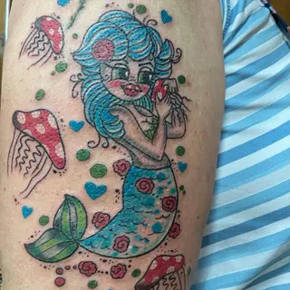 Tattoo von Tschiggy mit einer Meerjungfrau im Bubblegum-Art-Stil