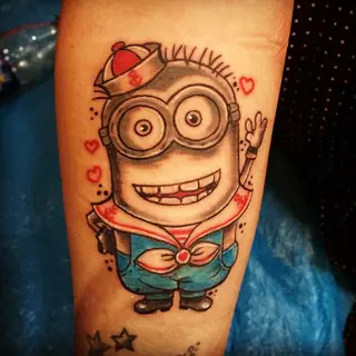 Tattoo von Tschiggy mit einem Minion im Bubblegum-Art-Stil
