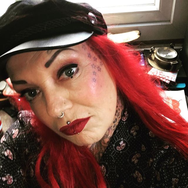 43778285 359704261239753 3470663732317986856 n - #moin #samstag #saturday #tschiggysbubblegumarttattoo #tschiggy #tschiggys #femaletattooartist #blutsgeschwister #dress #elbsegler #ahoi #redhair #tattoedgirl #inkedgirl #piercedgirl #blutsgeschwisterliebe #hochdiehändewochenende  Keine bezahlte Werbung totz markennennung,Moinsen Meine Lieben ich wünsche n schicket Weekend  #moin #samstag #saturday #tschiggysbubblegumarttattoo #tschiggy #tschiggys #femaletattooartist #blutsgeschwister #dress #elbsegler #ahoi #redhair #tattoedgirl #inkedgirl #piercedgirl #blutsgeschwisterliebe #hochdiehändewochenende  Keine bezahlte Werbung totz markennennung,Moinsen Meine Lieben ich wünsche n schicket Weekend