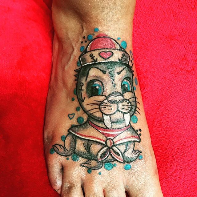 44302263 317606418970218 9017842891233663632 n - #smalltattoos #tschiggys #tschiggysbubblegumarttattoo #ink #inkstagram #tattoo #tat #tätowierung #hamburgtattoo #tattoohamburg #germantattooers #femaletattooartist #comictattoo #walross #hafenliebe  #smalltattoos #tschiggys #tschiggysbubblegumarttattoo #ink #inkstagram #tattoo #tat #tätowierung #hamburgtattoo #tattoohamburg #germantattooers #femaletattooartist #comictattoo #walross #hafenliebe